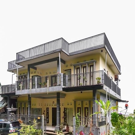 Oyo 91228 Griya Siena Hotel Munduk  Luaran gambar